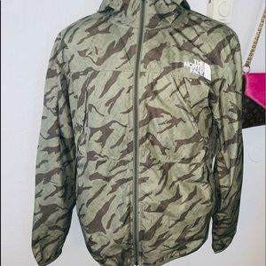 NORTH FACE Men large camouflage windbreaker